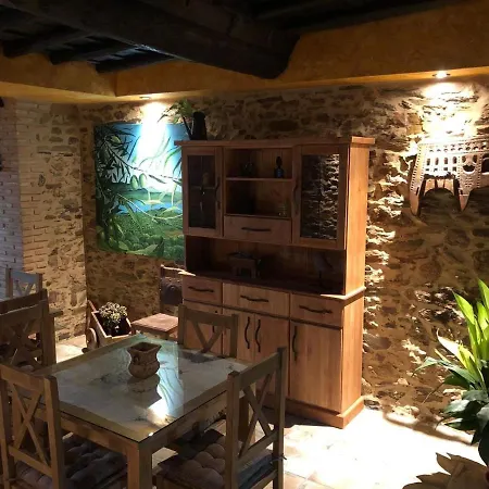 Casa Rural La Moraquintana Santibanez el Bajo